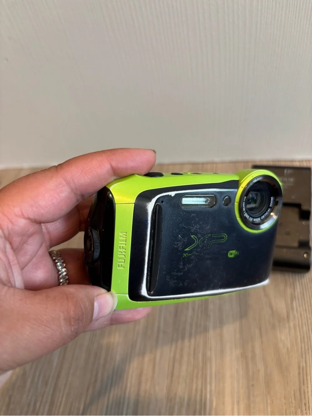 Fujifilm Finepix XP130 Digital Compact Camera Green Waterproof Charger Working